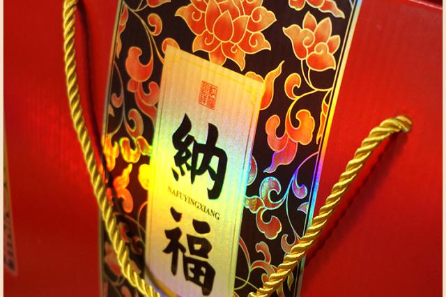 ��؛�{����Y�����b